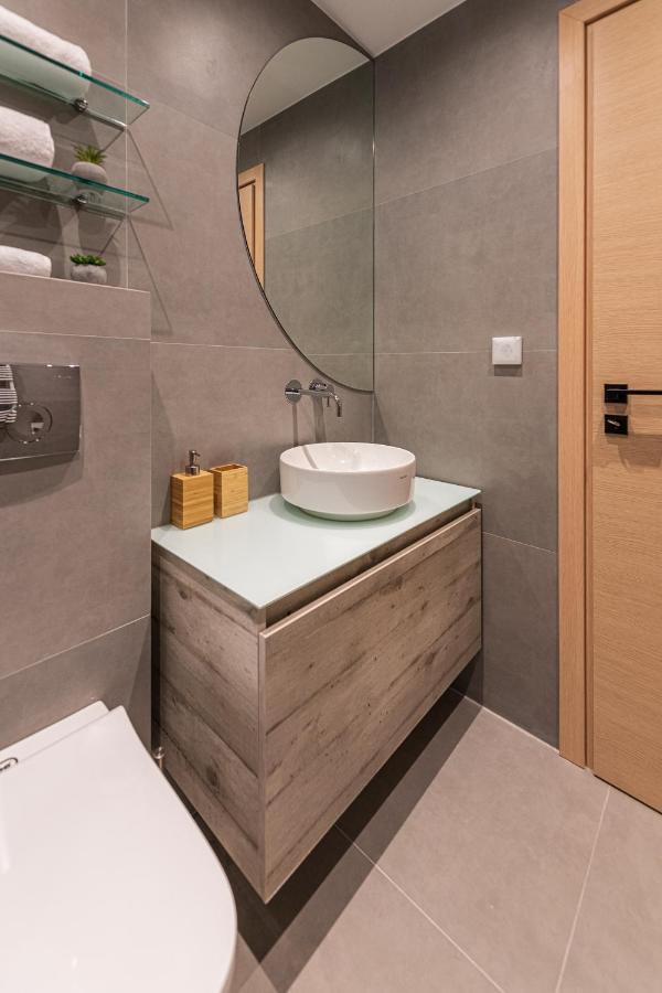Feel Like Home Athena Bagian luar foto